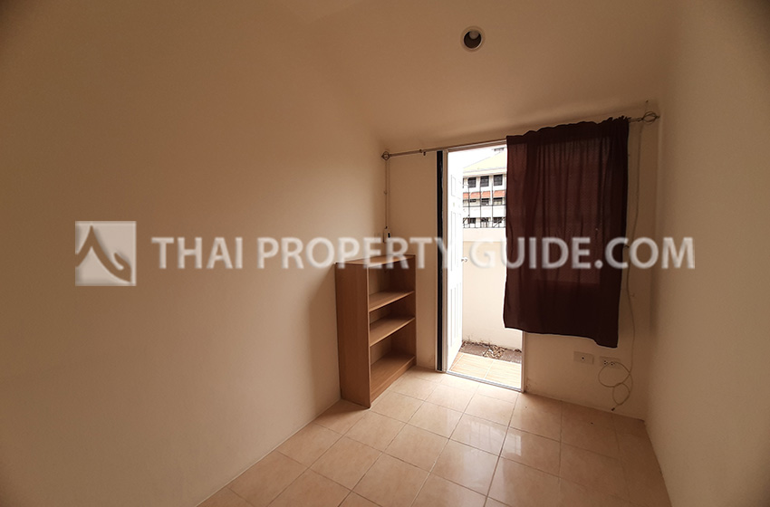 House with Shared Pool in Sukhumvit 